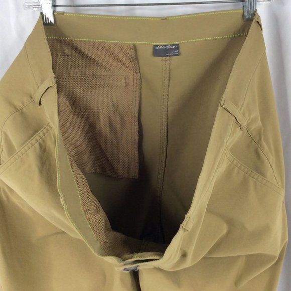 Eddie Bauer Chino Shorts Mens Size 42 Stretch Nylon Outdoor Travel - Picture 4 of 7